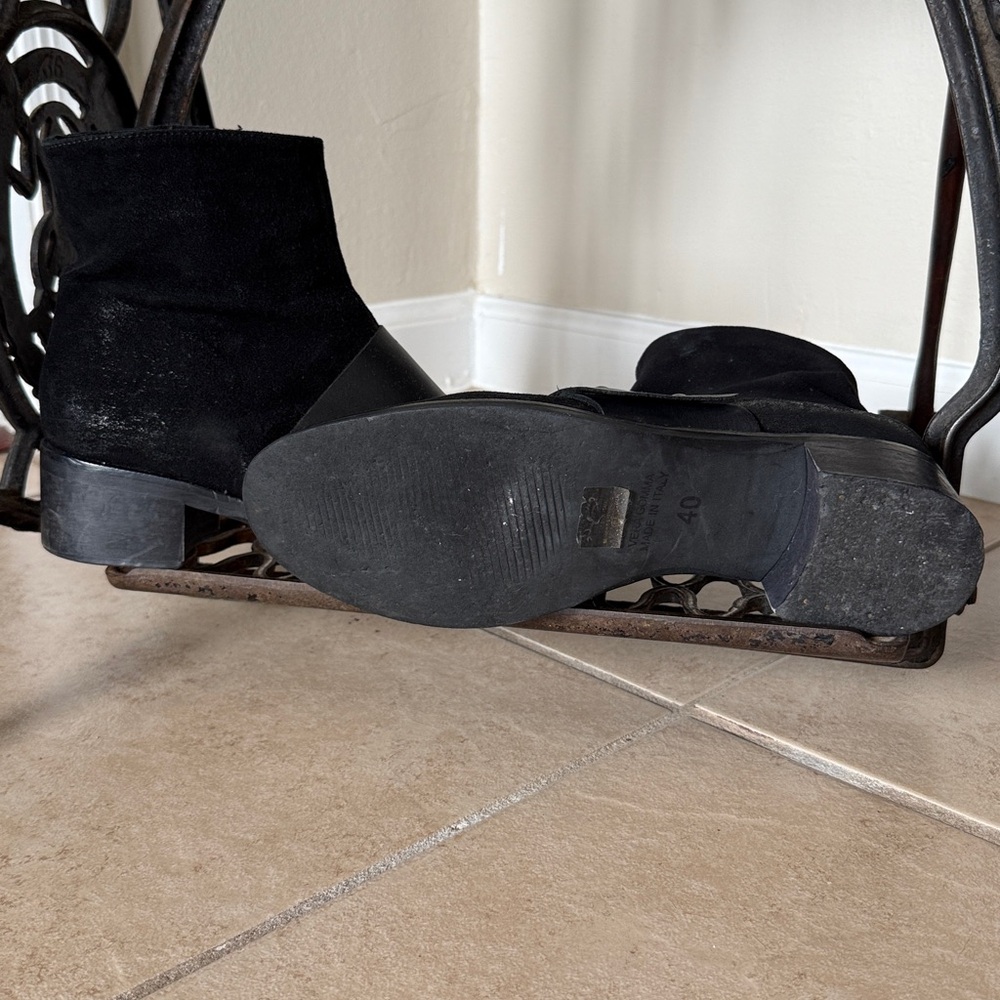 Stelle Monelle Black Ankle Boots w- leather strap across + Side Studs Size EU 40 - Picture 4 of 8